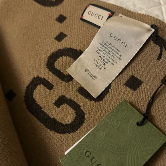 Gucci poncho new with tag - Picture 3 of 5